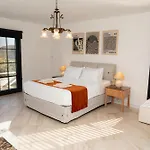 לינה וארוחת בוקר Tulu Datca